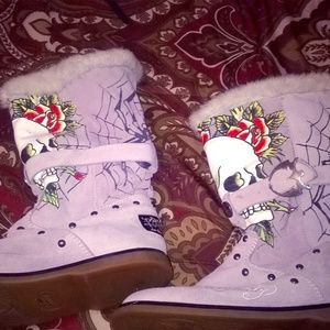 Ed Hardy/ UGG Style Pink w white Fur
